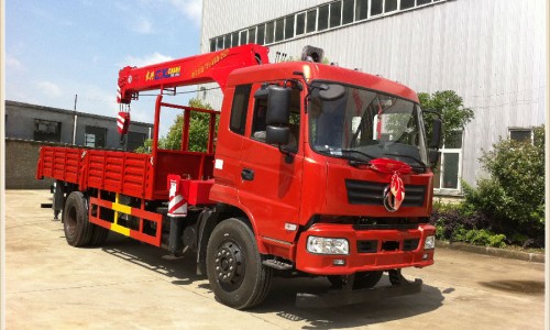 廣東省深圳市客戶購(gòu)買東風(fēng)8